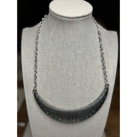 Black & Silver Bib Statement Necklace With Iridescent Accents Adjustable Chain L - Picture 4 of 9
